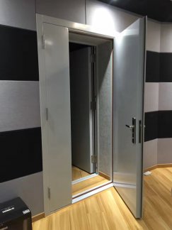 隔音（聲）門系列